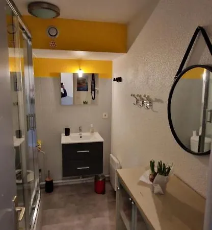Apartment 40 M2 Proche Et Marche Arago *